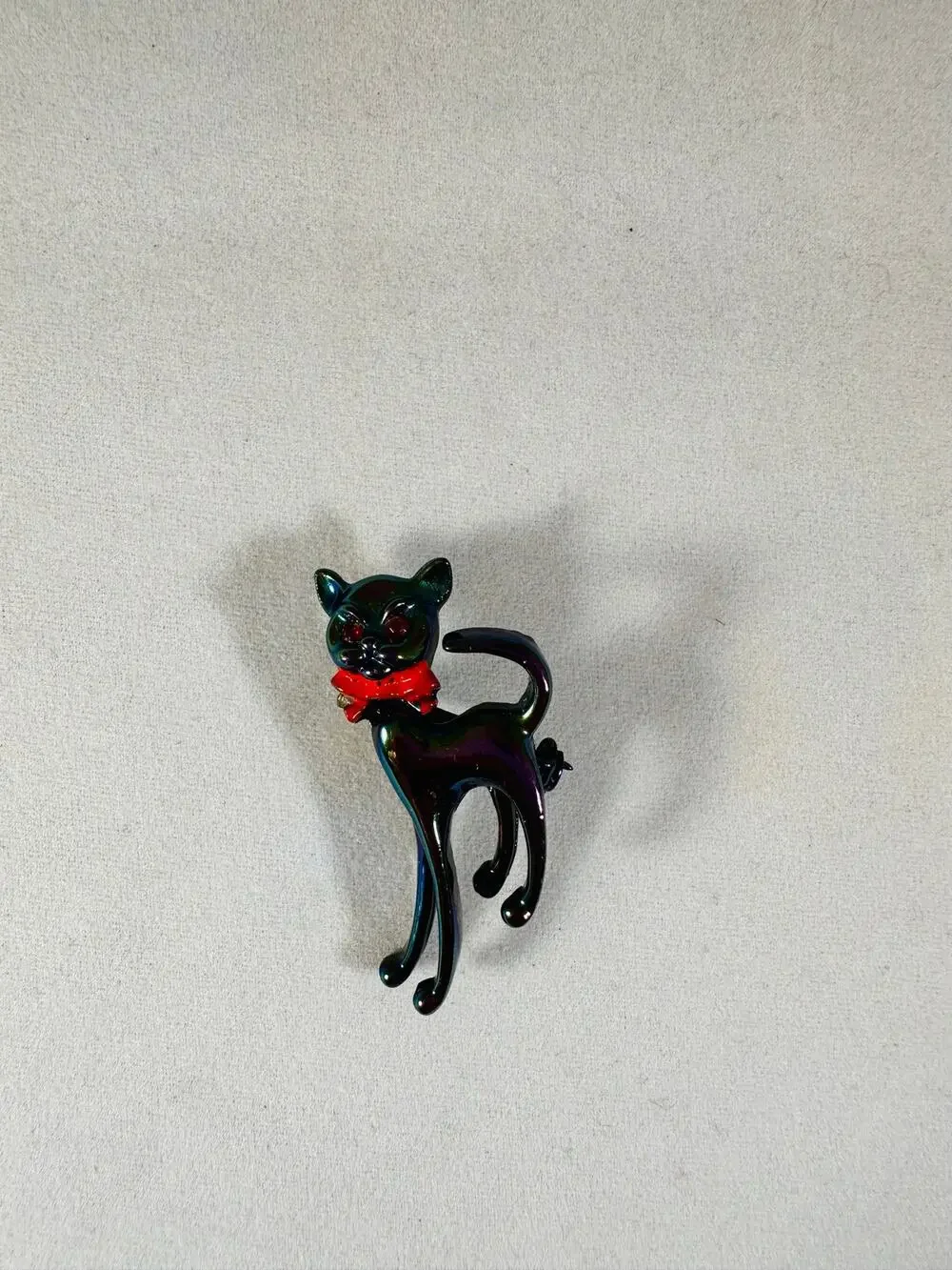 Vintage Iridescent Black Cat Brooch Red Bow Rhinestone Eyes MCM 1.5